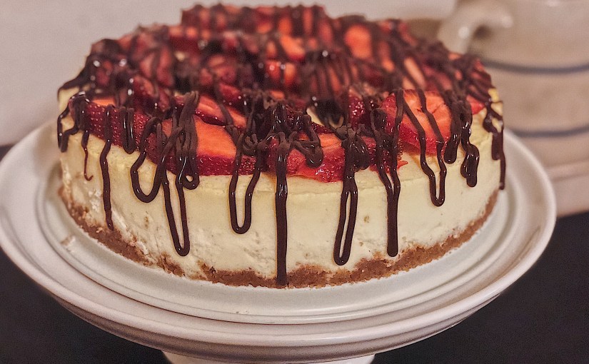 Poteet Strawberry Cheesecake with Chocolate&nbsp;Drizzle